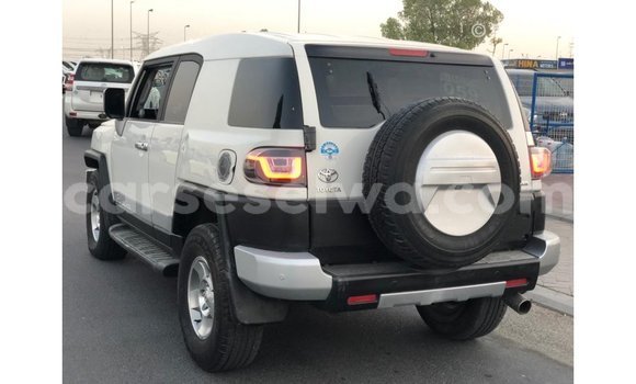 Buy Import Toyota FJ Cruiser White Car in Import - Dubai in East Mahé Buy Import Toyota FJ Cruiser White Car in Import - Dubai in East Mahé