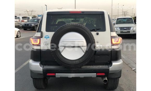 Buy Import Toyota FJ Cruiser White Car in Import - Dubai in East Mahé Buy Import Toyota FJ Cruiser White Car in Import - Dubai in East Mahé
