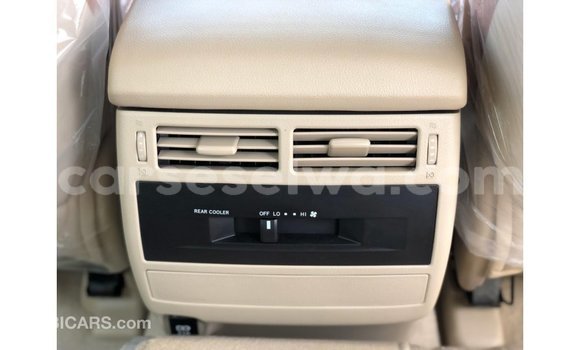 Buy Import Toyota Land Cruiser White Car in Import - Dubai in East Mahé Buy Import Toyota Land Cruiser White Car in Import - Dubai in East Mahé