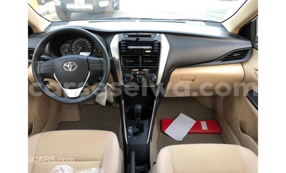 Buy Import Toyota DA White Truck in Import - Dubai in East Mahé Buy Import Toyota DA White Truck in Import - Dubai in East Mahé