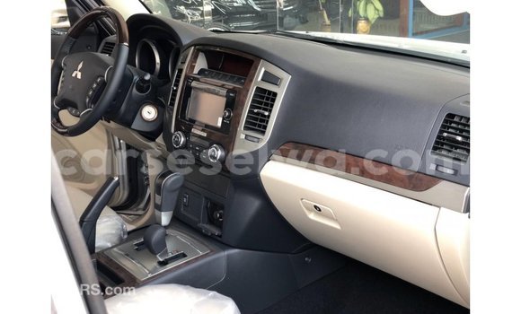Buy Import Mitsubishi Pajero Other Car in Import - Dubai in East Mahé Buy Import Mitsubishi Pajero Other Car in Import - Dubai in East Mahé