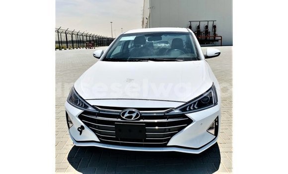 Buy Import Hyundai Elantra White Car in Import - Dubai in East Mahé