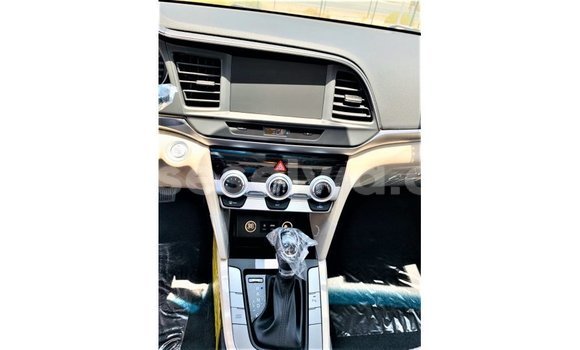 Buy Import Hyundai Elantra White Car in Import - Dubai in East Mahé Buy Import Hyundai Elantra White Car in Import - Dubai in East Mahé