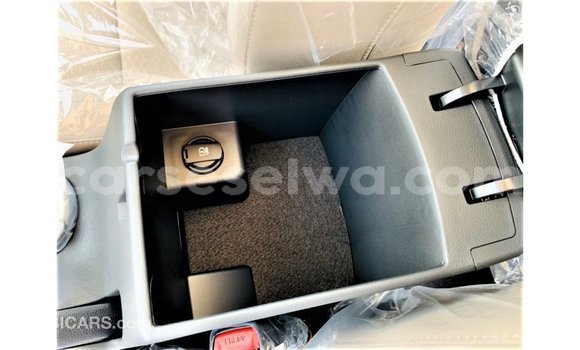 Buy Import Hyundai Elantra White Car in Import - Dubai in East Mahé Buy Import Hyundai Elantra White Car in Import - Dubai in East Mahé