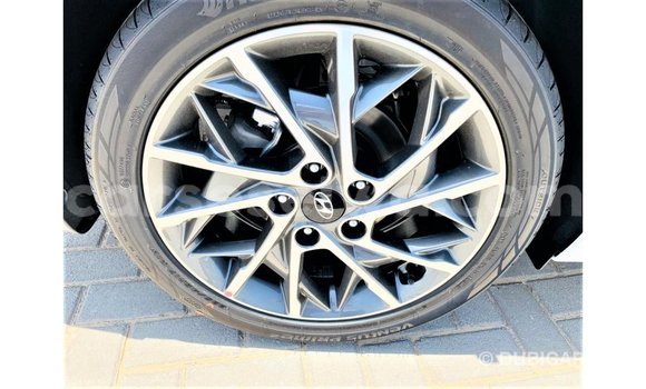 Buy Import Hyundai Elantra White Car in Import - Dubai in East Mahé Buy Import Hyundai Elantra White Car in Import - Dubai in East Mahé