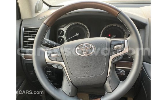 Buy Import Toyota DA White Truck in Import - Dubai in East Mahé Buy Import Toyota DA White Truck in Import - Dubai in East Mahé