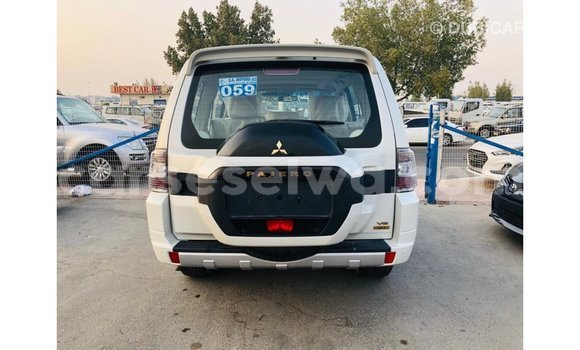 Buy Import Mitsubishi Pajero White Car in Import - Dubai in East Mahé Buy Import Mitsubishi Pajero White Car in Import - Dubai in East Mahé