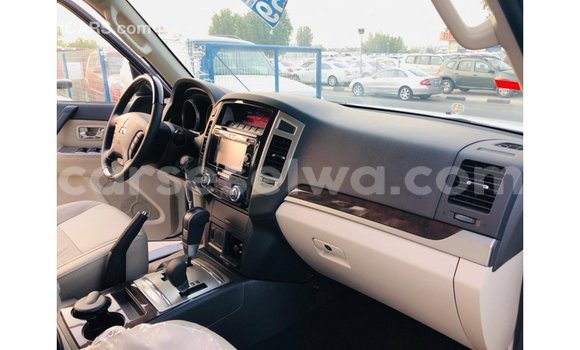 Buy Import Mitsubishi Pajero White Car in Import - Dubai in East Mahé Buy Import Mitsubishi Pajero White Car in Import - Dubai in East Mahé