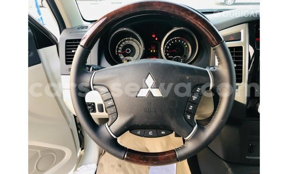 Buy Import Mitsubishi Pajero White Car in Import - Dubai in East Mahé Buy Import Mitsubishi Pajero White Car in Import - Dubai in East Mahé
