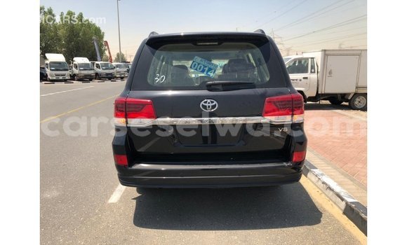 Buy Import Toyota Land Cruiser Black Car in Import - Dubai in East Mahé Buy Import Toyota Land Cruiser Black Car in Import - Dubai in East Mahé