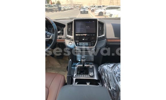 Buy Import Toyota Land Cruiser Black Car in Import - Dubai in East Mahé Buy Import Toyota Land Cruiser Black Car in Import - Dubai in East Mahé