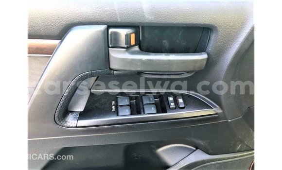 Buy Import Toyota Land Cruiser Other Car in Import - Dubai in East Mahé Buy Import Toyota Land Cruiser Other Car in Import - Dubai in East Mahé