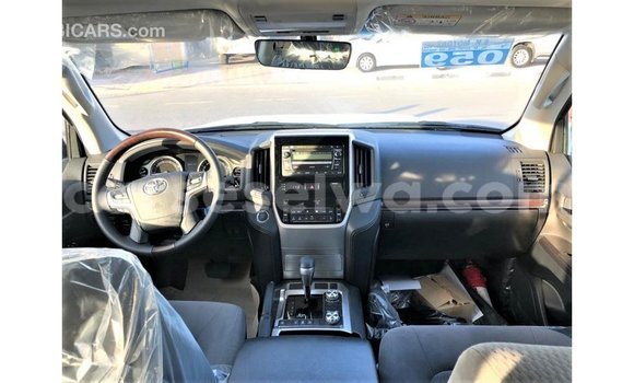 Buy Import Toyota Land Cruiser Other Car in Import - Dubai in East Mahé Buy Import Toyota Land Cruiser Other Car in Import - Dubai in East Mahé