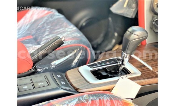 Buy Import Toyota Fortuner White Car in Import - Dubai in East Mahé Buy Import Toyota Fortuner White Car in Import - Dubai in East Mahé