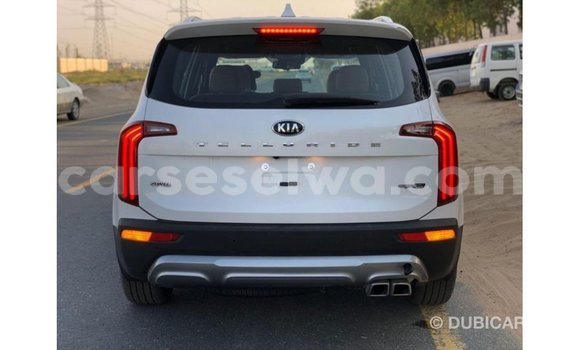 Buy Import Kia Carens White Car in Import - Dubai in East Mahé Buy Import Kia Carens White Car in Import - Dubai in East Mahé