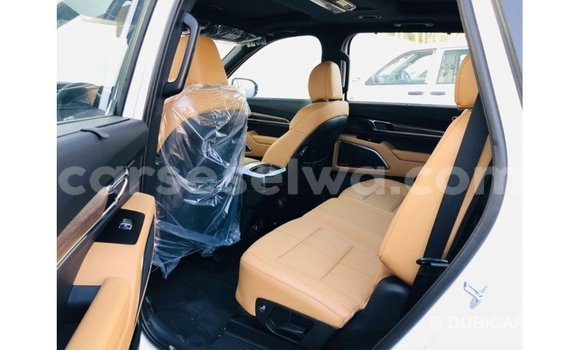 Buy Import Kia Carens White Car in Import - Dubai in East Mahé Buy Import Kia Carens White Car in Import - Dubai in East Mahé