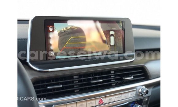 Buy Import Kia Carens White Car in Import - Dubai in East Mahé Buy Import Kia Carens White Car in Import - Dubai in East Mahé