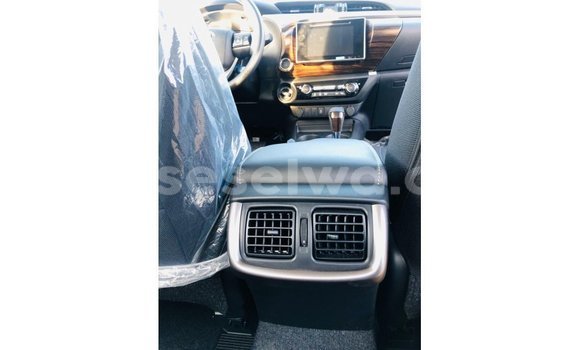 Buy Import Toyota Hilux White Car in Import - Dubai in East Mahé Buy Import Toyota Hilux White Car in Import - Dubai in East Mahé
