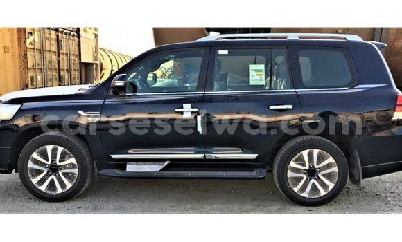 Buy Import Toyota Land Cruiser Black Car in Import - Dubai in East Mahé Buy Import Toyota Land Cruiser Black Car in Import - Dubai in East Mahé