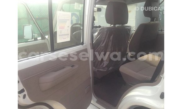 Buy Import Toyota Land Cruiser White Car in Import - Dubai in East Mahé Buy Import Toyota Land Cruiser White Car in Import - Dubai in East Mahé