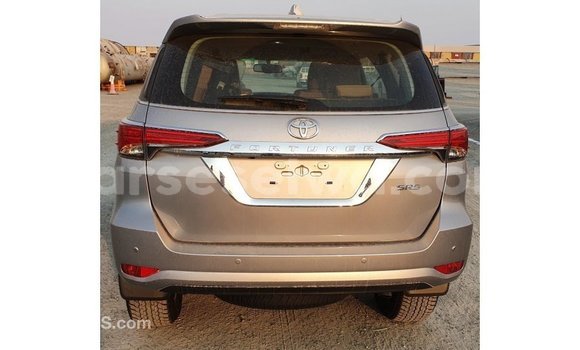 Buy Import Toyota Fortuner Other Car in Import - Dubai in East Mahé Buy Import Toyota Fortuner Other Car in Import - Dubai in East Mahé