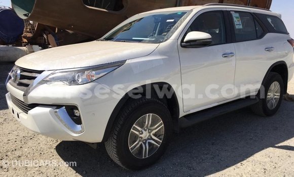 Buy Import Toyota Fortuner White Car in Import - Dubai in East Mahé Buy Import Toyota Fortuner White Car in Import - Dubai in East Mahé