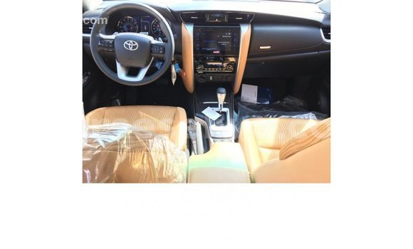 Buy Import Toyota Fortuner White Car in Import - Dubai in East Mahé Buy Import Toyota Fortuner White Car in Import - Dubai in East Mahé