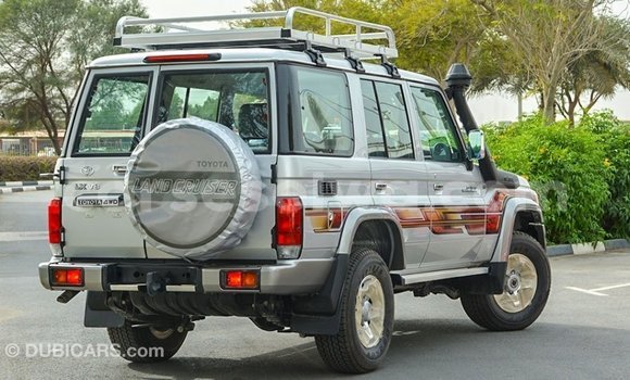 Buy Import Toyota Land Cruiser Other Car in Import - Dubai in East Mahé Buy Import Toyota Land Cruiser Other Car in Import - Dubai in East Mahé