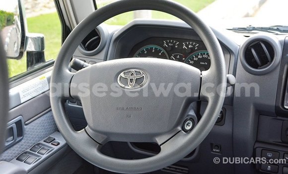 Buy Import Toyota Land Cruiser Other Car in Import - Dubai in East Mahé Buy Import Toyota Land Cruiser Other Car in Import - Dubai in East Mahé