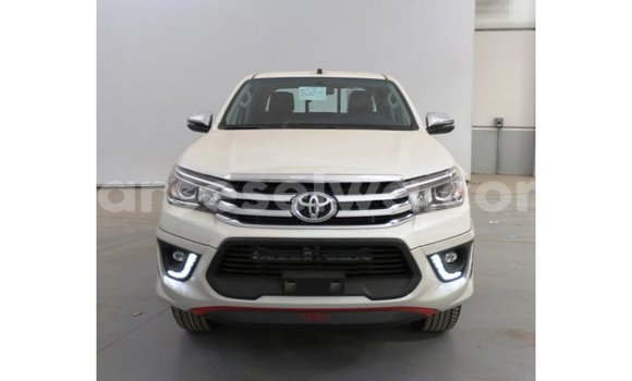 Buy Import Toyota Hilux White Car in Import - Dubai in East Mahé Buy Import Toyota Hilux White Car in Import - Dubai in East Mahé
