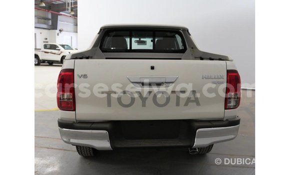 Buy Import Toyota Hilux White Car in Import - Dubai in East Mahé Buy Import Toyota Hilux White Car in Import - Dubai in East Mahé