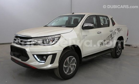 Buy Import Toyota Hilux White Car in Import - Dubai in East Mahé Buy Import Toyota Hilux White Car in Import - Dubai in East Mahé