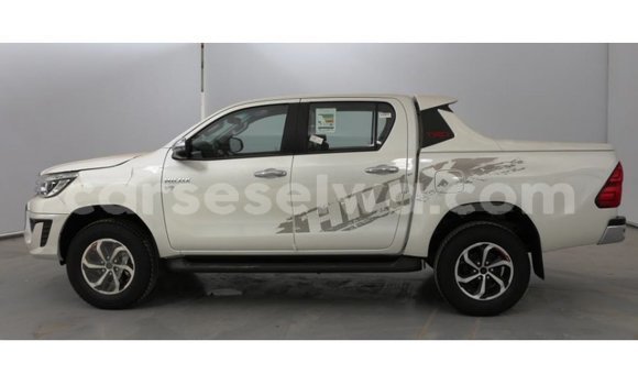 Buy Import Toyota Hilux White Car in Import - Dubai in East Mahé Buy Import Toyota Hilux White Car in Import - Dubai in East Mahé