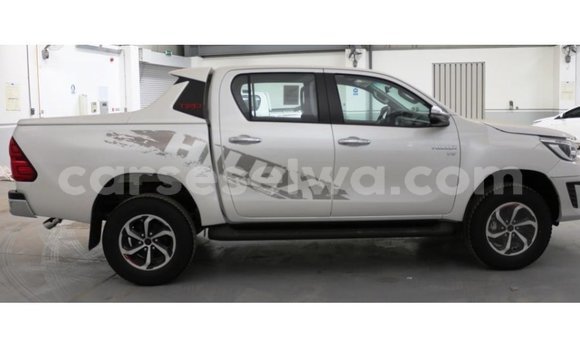 Buy Import Toyota Hilux White Car in Import - Dubai in East Mahé Buy Import Toyota Hilux White Car in Import - Dubai in East Mahé