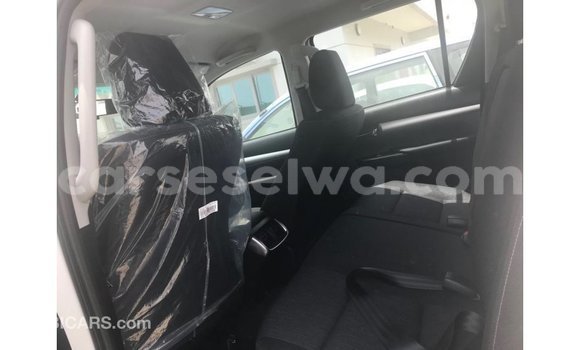 Buy Import Toyota Hilux White Car in Import - Dubai in East Mahé Buy Import Toyota Hilux White Car in Import - Dubai in East Mahé