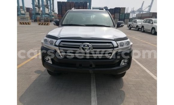 Buy Import Toyota Land Cruiser Black Car in Import - Dubai in East Mahé Buy Import Toyota Land Cruiser Black Car in Import - Dubai in East Mahé