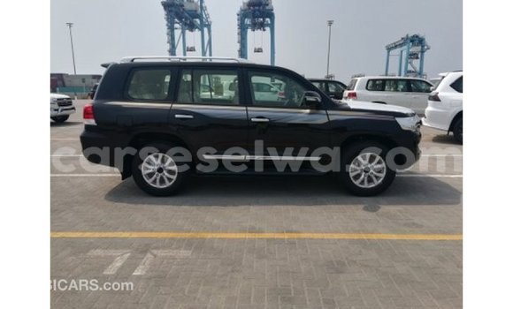 Buy Import Toyota Land Cruiser Black Car in Import - Dubai in East Mahé Buy Import Toyota Land Cruiser Black Car in Import - Dubai in East Mahé
