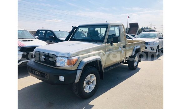 Buy Import Toyota Land Cruiser Beige Car in Import - Dubai in East Mahé Buy Import Toyota Land Cruiser Beige Car in Import - Dubai in East Mahé