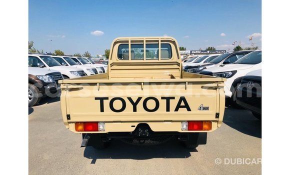 Buy Import Toyota Land Cruiser Beige Car in Import - Dubai in East Mahé Buy Import Toyota Land Cruiser Beige Car in Import - Dubai in East Mahé