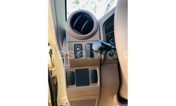 Buy Import Toyota Land Cruiser Beige Car in Import - Dubai in East Mahé Buy Import Toyota Land Cruiser Beige Car in Import - Dubai in East Mahé