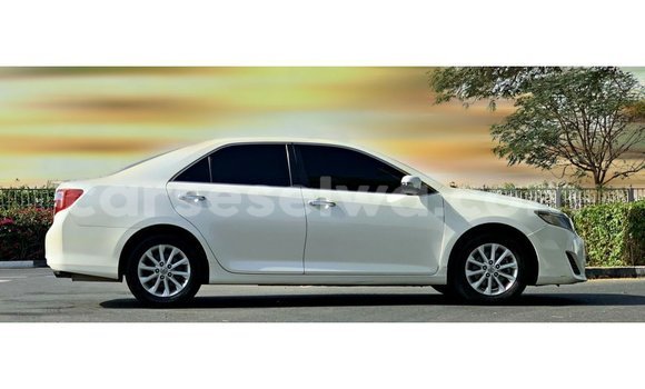Buy Import Toyota Camry White Car in Import - Dubai in East Mahé Buy Import Toyota Camry White Car in Import - Dubai in East Mahé