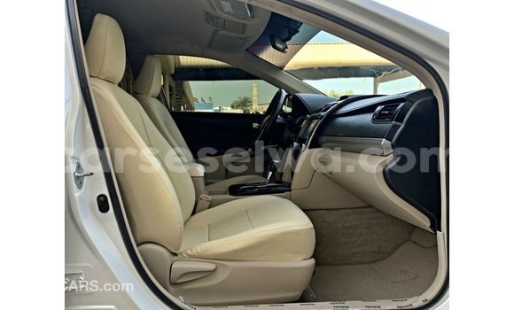 Buy Import Toyota Camry White Car in Import - Dubai in East Mahé Buy Import Toyota Camry White Car in Import - Dubai in East Mahé