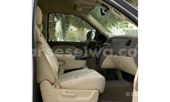 Buy Import Chevrolet Tahoe White Car in Import - Dubai in East Mahé Buy Import Chevrolet Tahoe White Car in Import - Dubai in East Mahé