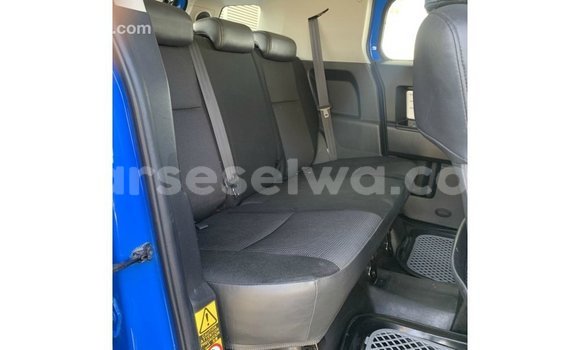 Buy Import Toyota FJ Cruiser Blue Car in Import - Dubai in East Mahé Buy Import Toyota FJ Cruiser Blue Car in Import - Dubai in East Mahé