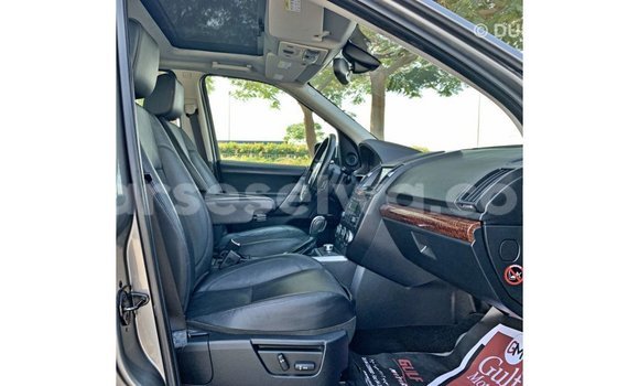 Buy Import Land Rover Defender Other Car in Import - Dubai in East Mahé Buy Import Land Rover Defender Other Car in Import - Dubai in East Mahé