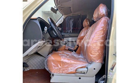 Buy Import Nissan Patrol Beige Car in Import - Dubai in East Mahé Buy Import Nissan Patrol Beige Car in Import - Dubai in East Mahé