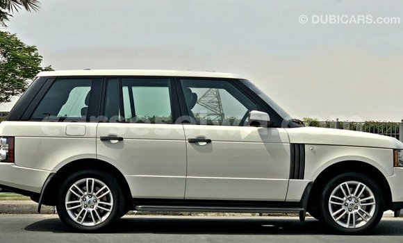 Buy Import Land Rover Range Rover White Car in Import - Dubai in East Mahé Buy Import Land Rover Range Rover White Car in Import - Dubai in East Mahé