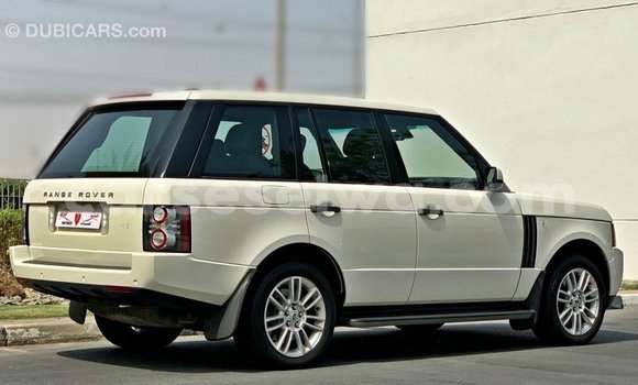 Buy Import Land Rover Range Rover White Car in Import - Dubai in East Mahé Buy Import Land Rover Range Rover White Car in Import - Dubai in East Mahé