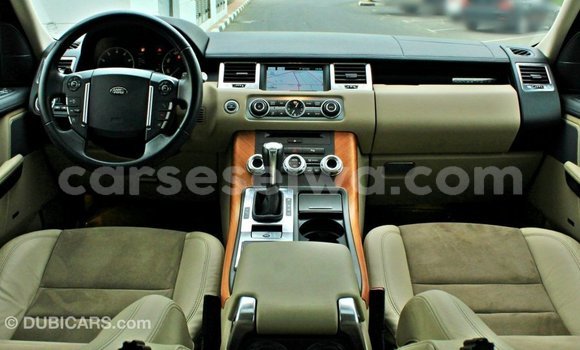 Buy Import Land Rover Range Rover Blue Car in Import - Dubai in East Mahé Buy Import Land Rover Range Rover Blue Car in Import - Dubai in East Mahé