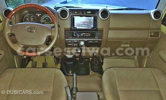 Buy Import Toyota Land Cruiser Beige Car in Import - Dubai in East Mahé Buy Import Toyota Land Cruiser Beige Car in Import - Dubai in East Mahé